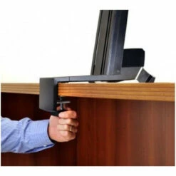 Ergotron WorkFit-S Single LD Monitor Sit-Stand Workstation With Worksurface+ -Logitech sHOP 33 349 200 3 64654.1646519159.1280.1280 98916.1646519318